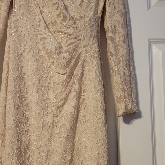 NEW LAUREN RALPH LAUREN SIZE 2  Cream color BEAUTIFUL - Picture 5 of 7